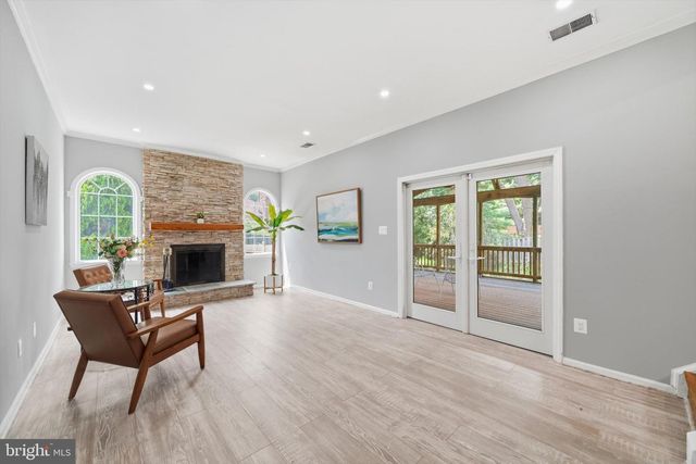 8518 REHOBOTH CT, Vienna, VA 22182