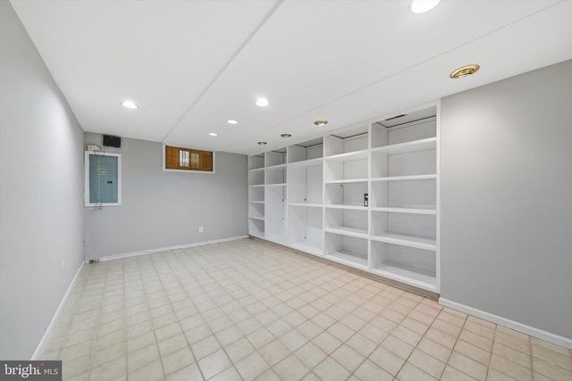 8518 REHOBOTH CT, Vienna, VA 22182