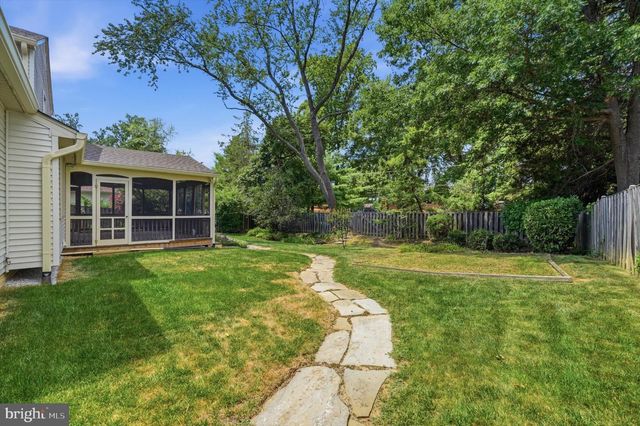 8518 REHOBOTH CT, Vienna, VA 22182