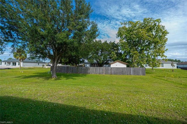 4108 13th ST SW, Lehigh Acres, FL 33976