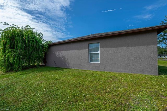 4108 13th ST SW, Lehigh Acres, FL 33976