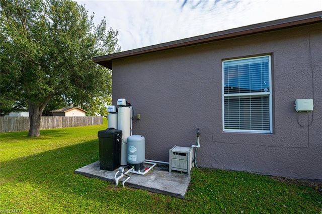 4108 13th ST SW, Lehigh Acres, FL 33976