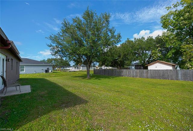 4108 13th ST SW, Lehigh Acres, FL 33976