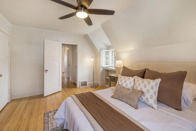 5844 N Shoreland AVENUE, Whitefish Bay, WI 53217