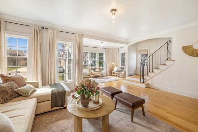 5844 N Shoreland AVENUE, Whitefish Bay, WI 53217