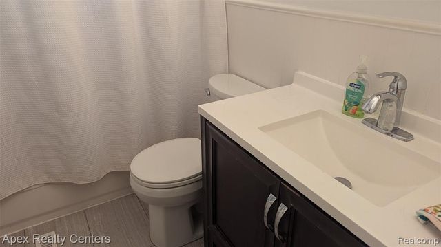 35632 Palmer Road, Westland, MI 48186