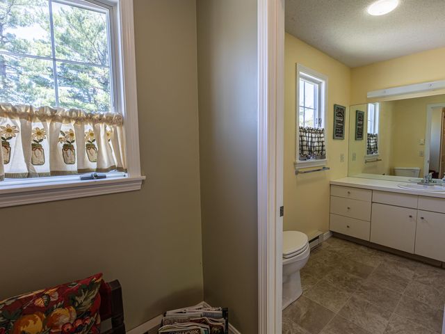 144 Hilltop Place, New London, NH 03257