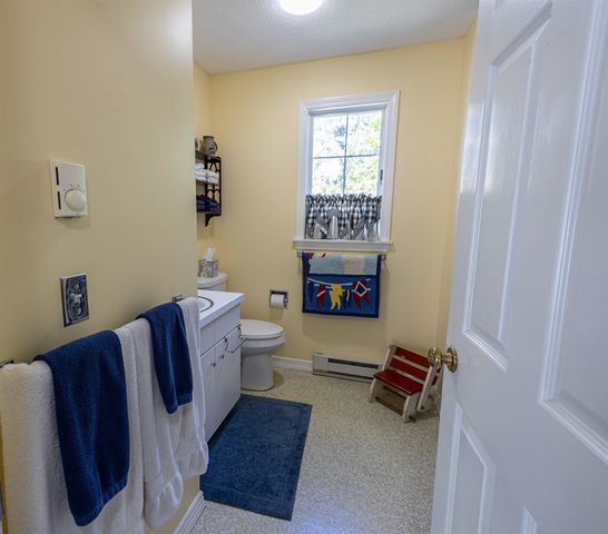 144 Hilltop Place, New London, NH 03257