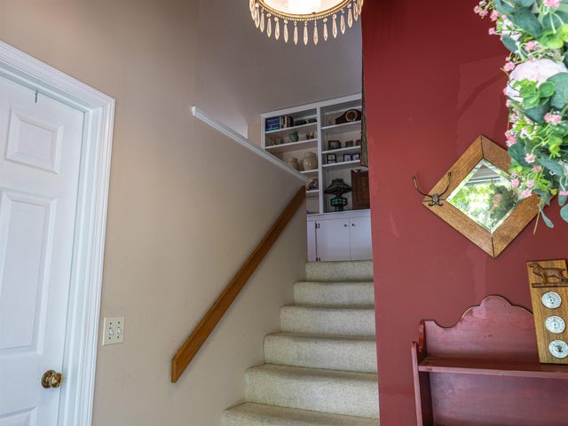 144 Hilltop Place, New London, NH 03257