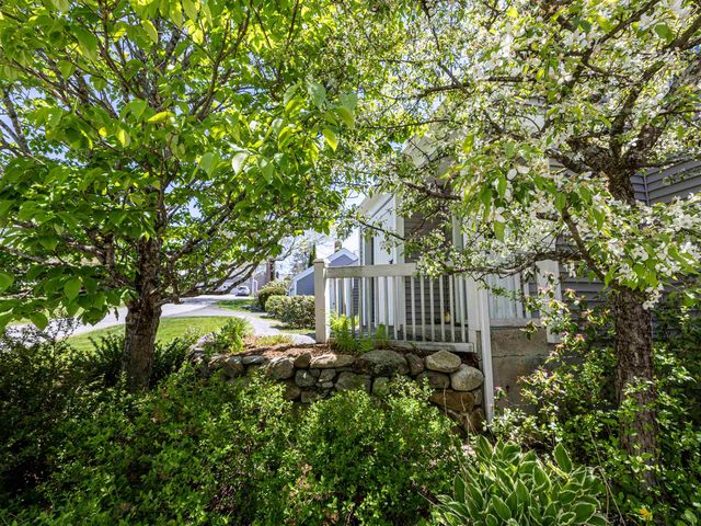 144 Hilltop Place, New London, NH 03257