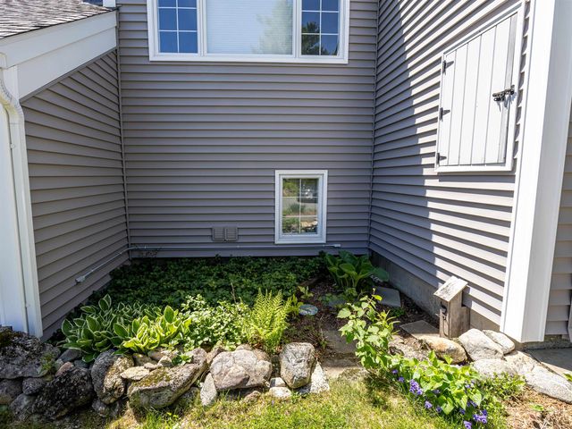 144 Hilltop Place, New London, NH 03257