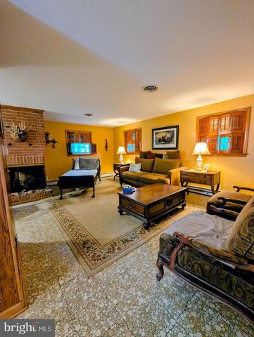 916 MURRAY AVE, Cherry Hill, NJ 08002