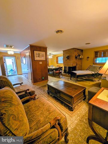 916 MURRAY AVE, Cherry Hill, NJ 08002