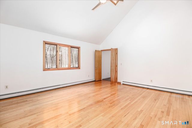 8 Pebble Lane, New Milford, CT 06776