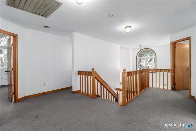 8 Pebble Lane, New Milford, CT 06776