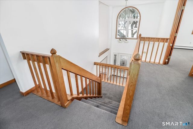 8 Pebble Lane, New Milford, CT 06776