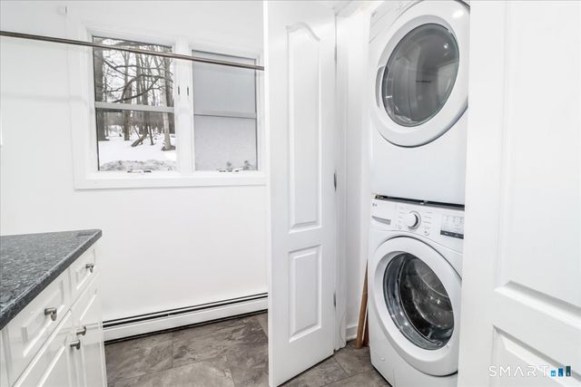 8 Pebble Lane, New Milford, CT 06776