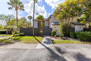 3183 Cocoplum Cir 3375, Coconut Creek, FL 33063