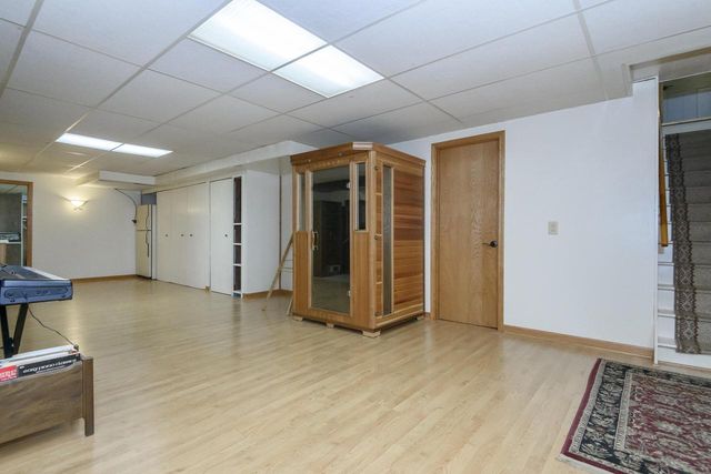 12455 Hickory ROAD, New Berlin, WI 53151