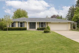 12455 Hickory ROAD, New Berlin, WI 53151