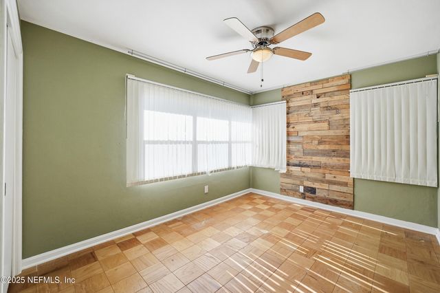 2324 BUTTONWOOD Drive, Jacksonville, FL 32216