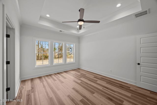 98 E Morning Glory Drive, Arapahoe, NC 28510