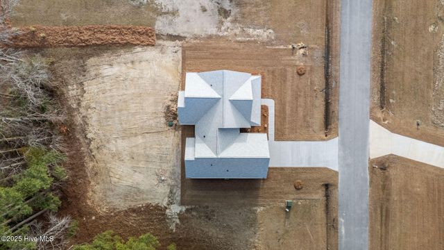 98 E Morning Glory Drive, Arapahoe, NC 28510