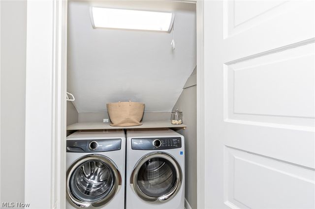 26 Water Street, Chagrin Falls, OH 44022