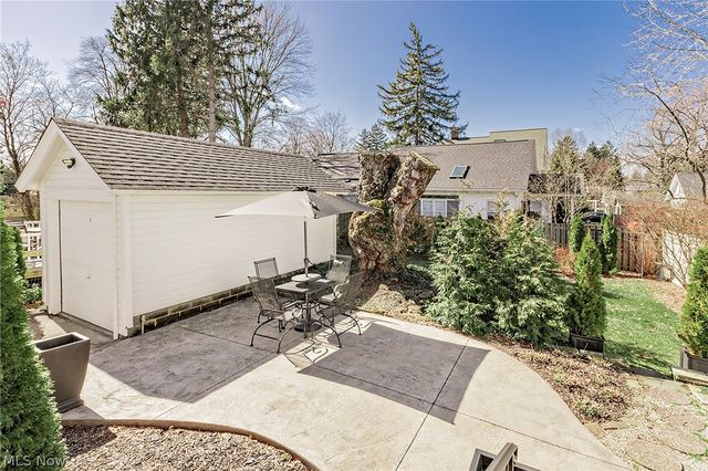 26 Water Street, Chagrin Falls, OH 44022