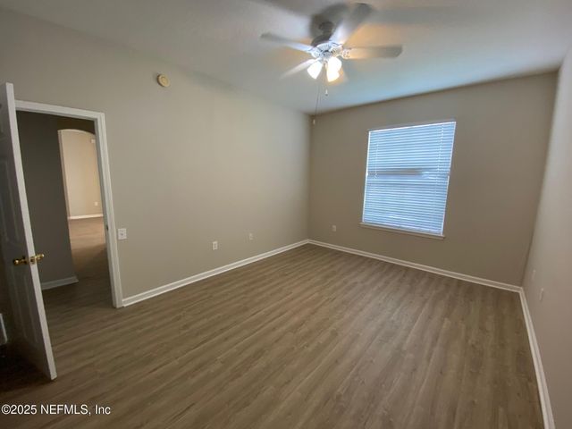 7990 BAYMEADOWS Road 929, Jacksonville, FL 32256