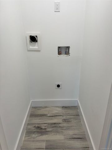122-21 Long Street, Jamaica, NY 11434