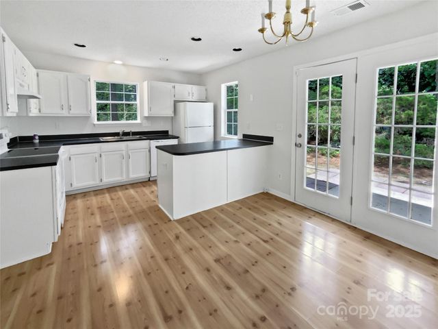 9121 Charminster Court, Charlotte, NC 28269