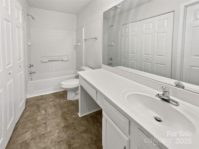 9121 Charminster Court, Charlotte, NC 28269