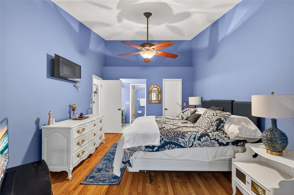 Image 21 of property listing at 1539 REBECCA LANE, Dunedin, FL 34698