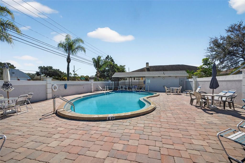 Image 31 of property listing at 1539 REBECCA LANE, Dunedin, FL 34698