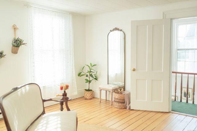 2239 Main Street 2nd Floor, Glastonbury, CT 06033