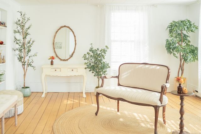 2239 Main Street 2nd Floor, Glastonbury, CT 06033