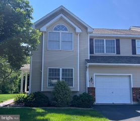 674 HONEYSUCKLE WAY, Pennsburg, PA 18073