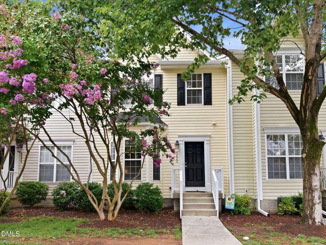 3022 Winding Waters Way, Raleigh, NC 27614