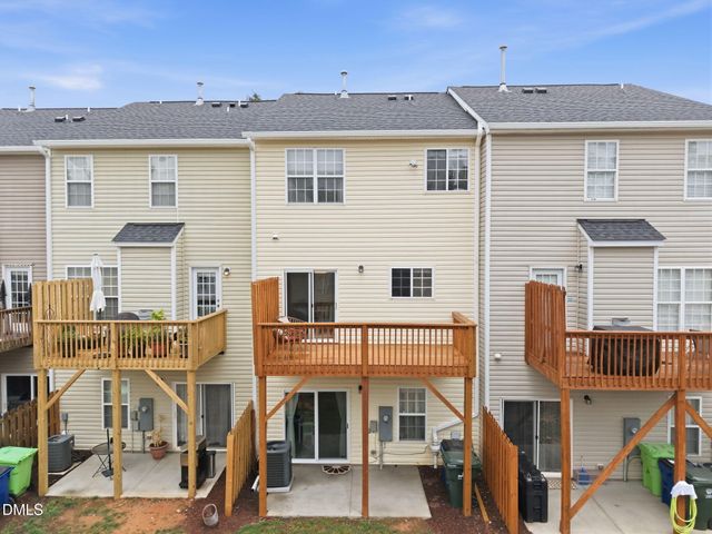 3022 Winding Waters Way, Raleigh, NC 27614