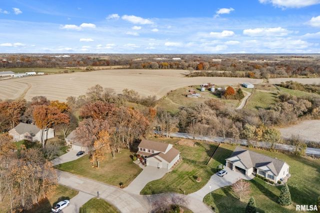 9933 123rd Street, Davenport, IA 52804