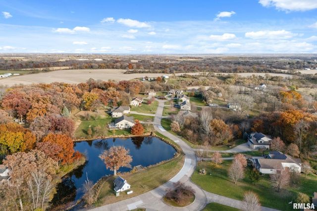 9933 123rd Street, Davenport, IA 52804