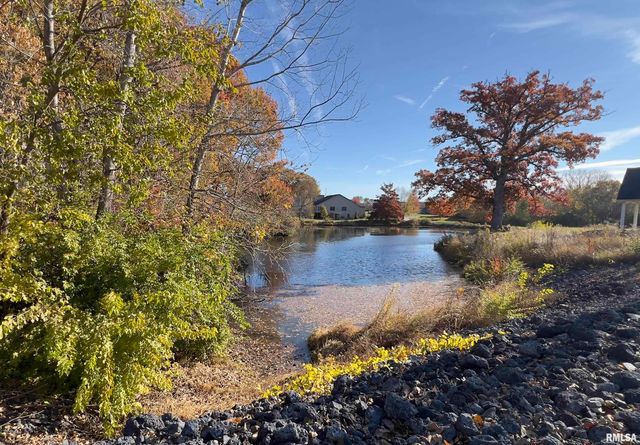 9933 123rd Street, Davenport, IA 52804