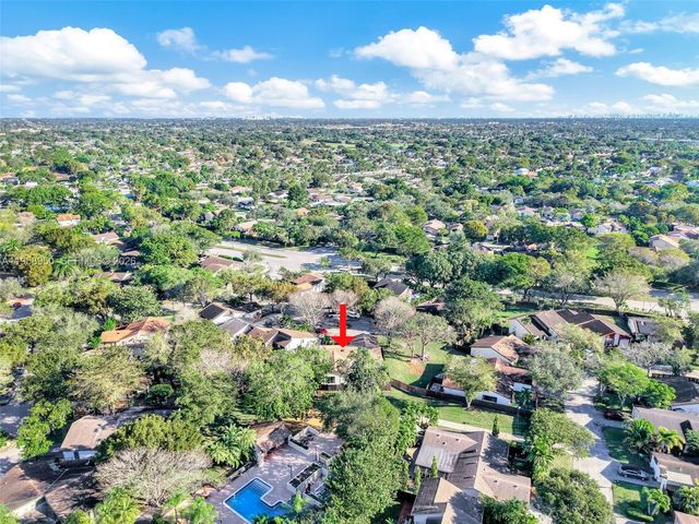 13416 SW 108th St Cir N, Miami, FL 33186