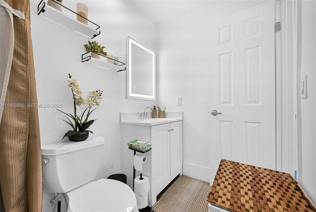 13416 SW 108th St Cir N, Miami, FL 33186