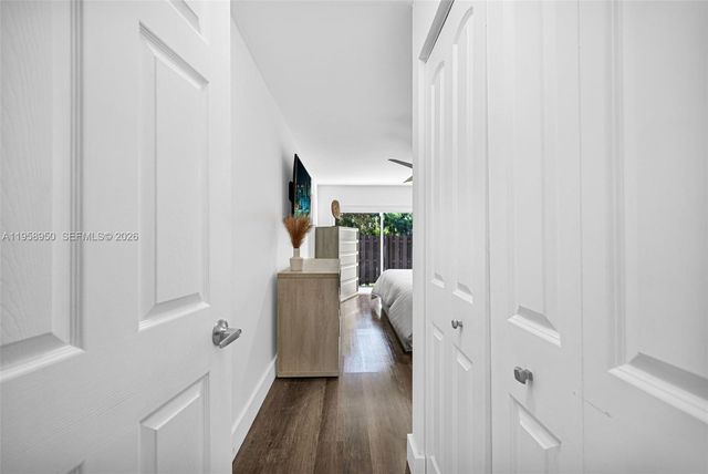 13416 SW 108th St Cir N, Miami, FL 33186