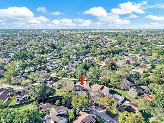 13416 SW 108th St Cir N, Miami, FL 33186