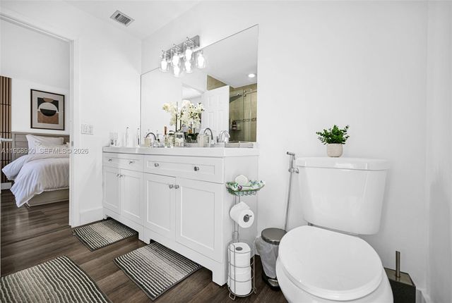 13416 SW 108th St Cir N, Miami, FL 33186