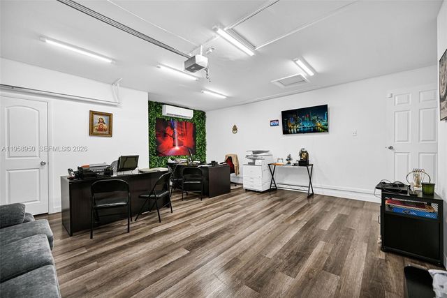 13416 SW 108th St Cir N, Miami, FL 33186