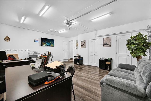 13416 SW 108th St Cir N, Miami, FL 33186